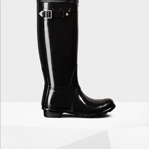 Classic Hunter rain boots.